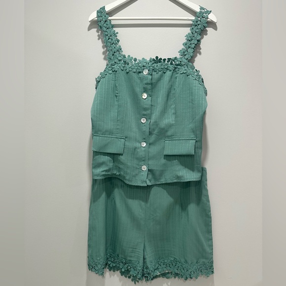 ChicMe Green 2-Pce Short Set Size XL. - Picture 3 of 4